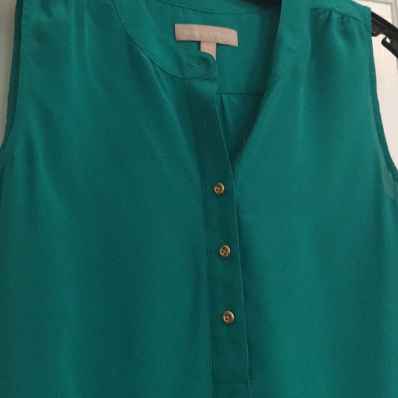 Banana Republic silk top - Picture 2 of 4